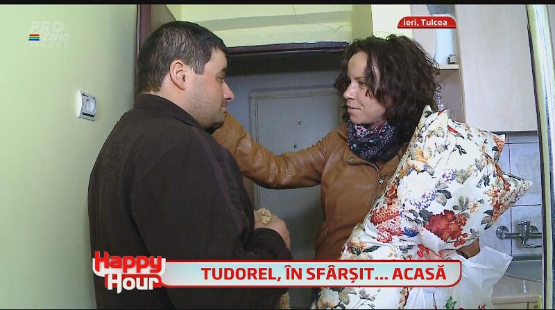 Tudorel Popa şi-a văzut casa nouă pentru prima oară! Uite-l cum plânge de fericire! Te vei emoţiona şi tu!