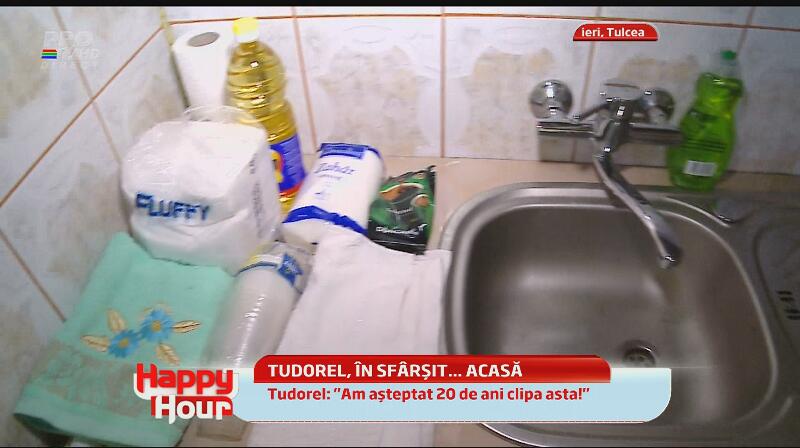 Tudorel Popa şi-a văzut casa nouă pentru prima oară! Uite-l cum plânge de fericire! Te vei emoţiona şi tu!