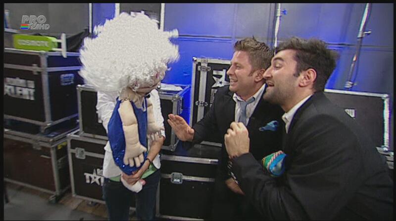 O tipă ventriloc a făcut show maxim la