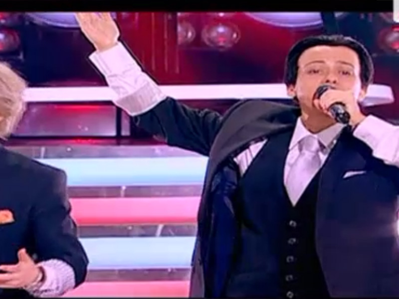 Dacă n-ai şti cine e, n-ai recunoaşte-o! Anda Adam, transformată complet! Uite-o pe artistă cum ar arăta dacă ar fi bărbat!