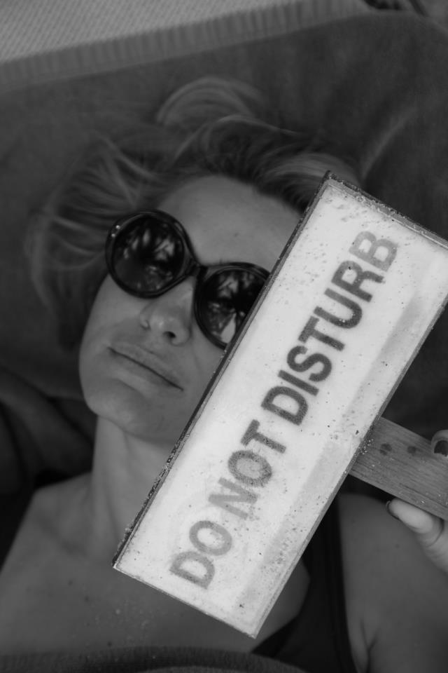 Andreea Esca are nevoie de o vacanţă? Uite la ce tânjeşte vedeta de la ştiri!