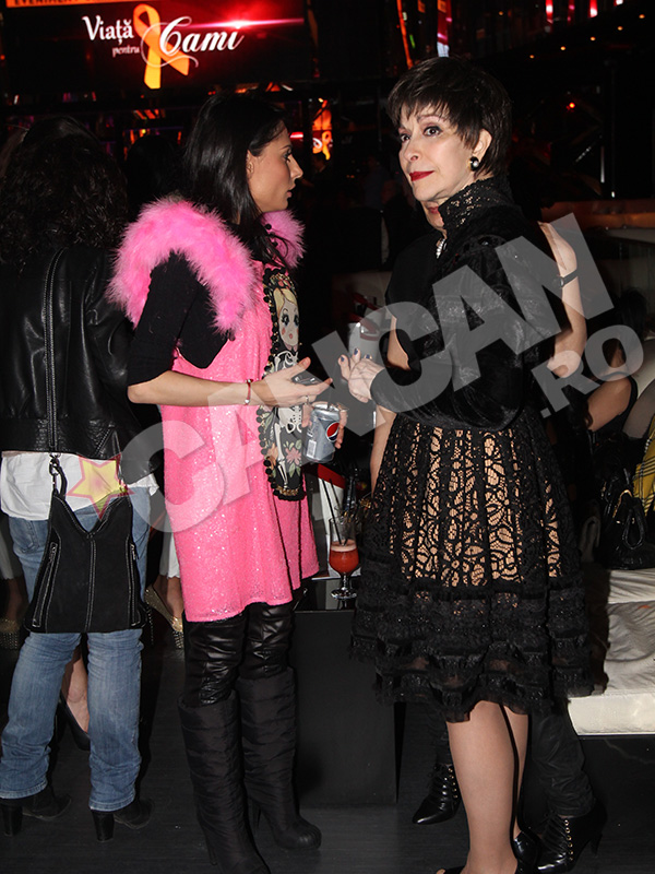 Prinţesa Lia îşi păstrează sufletul tânăr! Alteţa Sa Regala a petrecut în club până în zori! Află de ce!