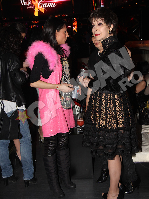 Prinţesa Lia îşi păstrează sufletul tânăr! Alteţa Sa Regala a petrecut în club până în zori! Află de ce!