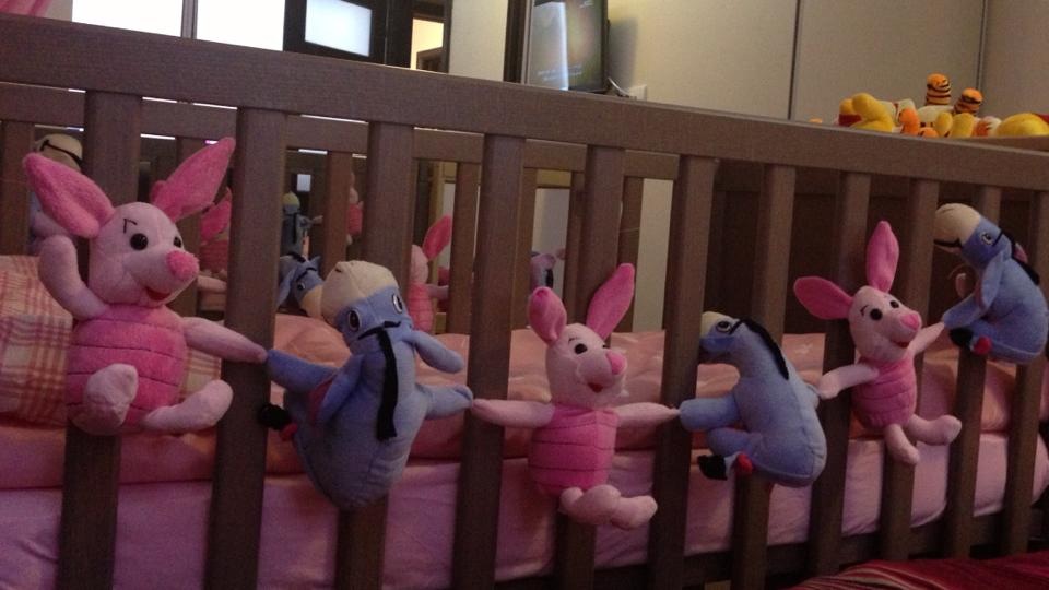 Patul si toate lucrurile au fost mutate dupa tragedie, sa o ajute pe Corina sa treaca peste aceasta drama