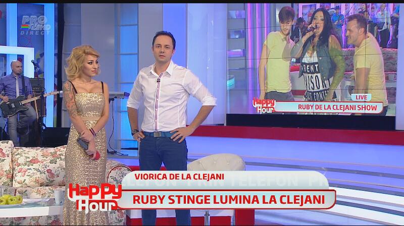 Schimbare de senzaţie pentru Ruby! Artista s-a făcut blondă şi a intrat în pielea Vioricăi de la Clejani! Îi stă bine?