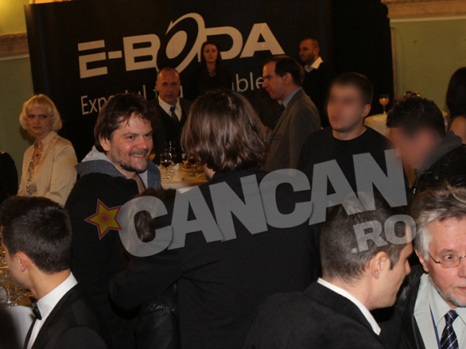 Florin Piersic Jr., apariţie nonconformistă la Gala Premiilor Gopo 2013! Actorul a venit îmbrăcat în hanorac!