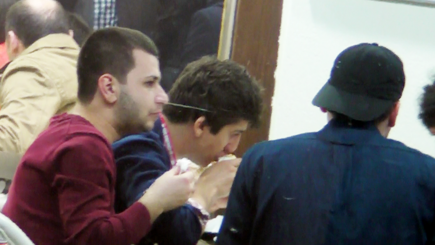 Incantat de controversata