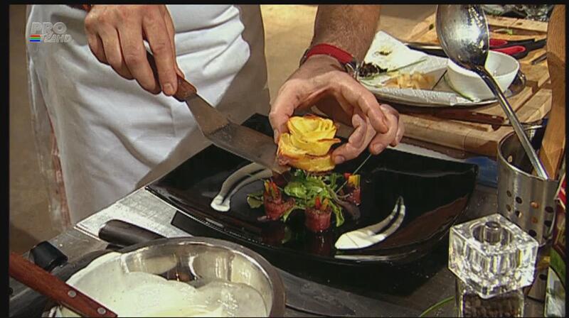 Concurenţii de la MasterCherf, puşi în dificultate la proba finală! Uite ce au putut să gătească dintr-un simplu cartof! Tu poţi?