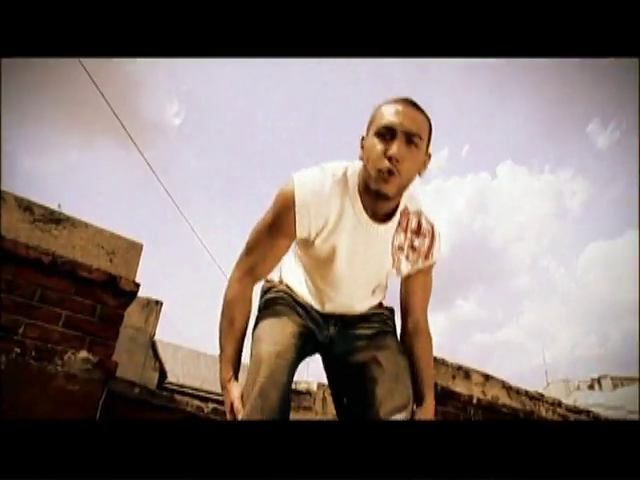 Alex nu mai seamana deloc cu pustiul care s-a lansat in urma cu noua ani