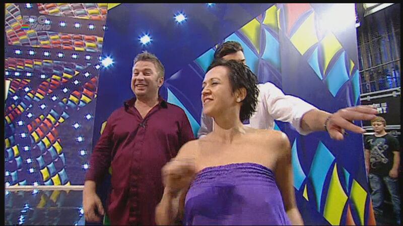 Nebunie totală! O copilă i-a năucit pe juraţi cu dansul ei! Mama ei a fost aşa de fericită, încât i s-au întărit sfârcurile!