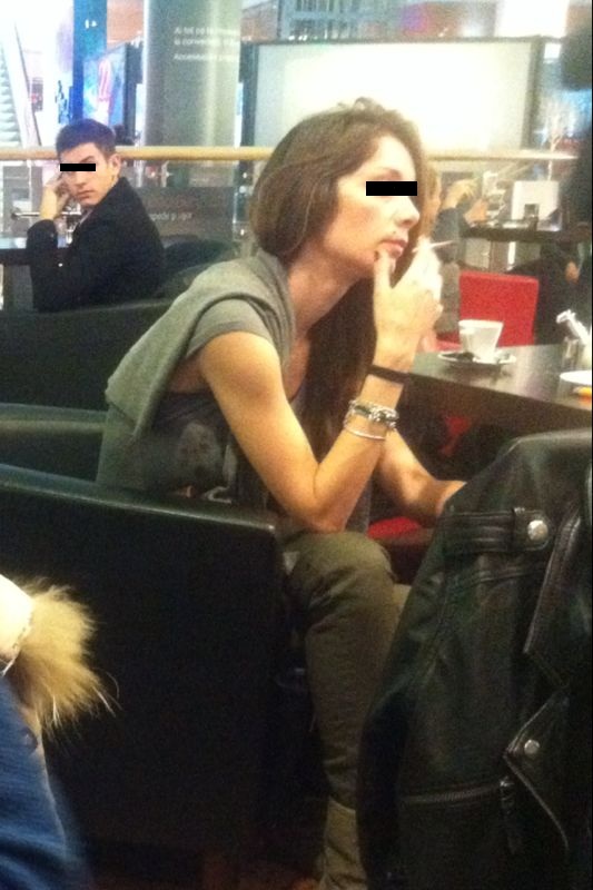 Ceilalti clienti au sesizat imediat mirosul diferit de cel de tigara