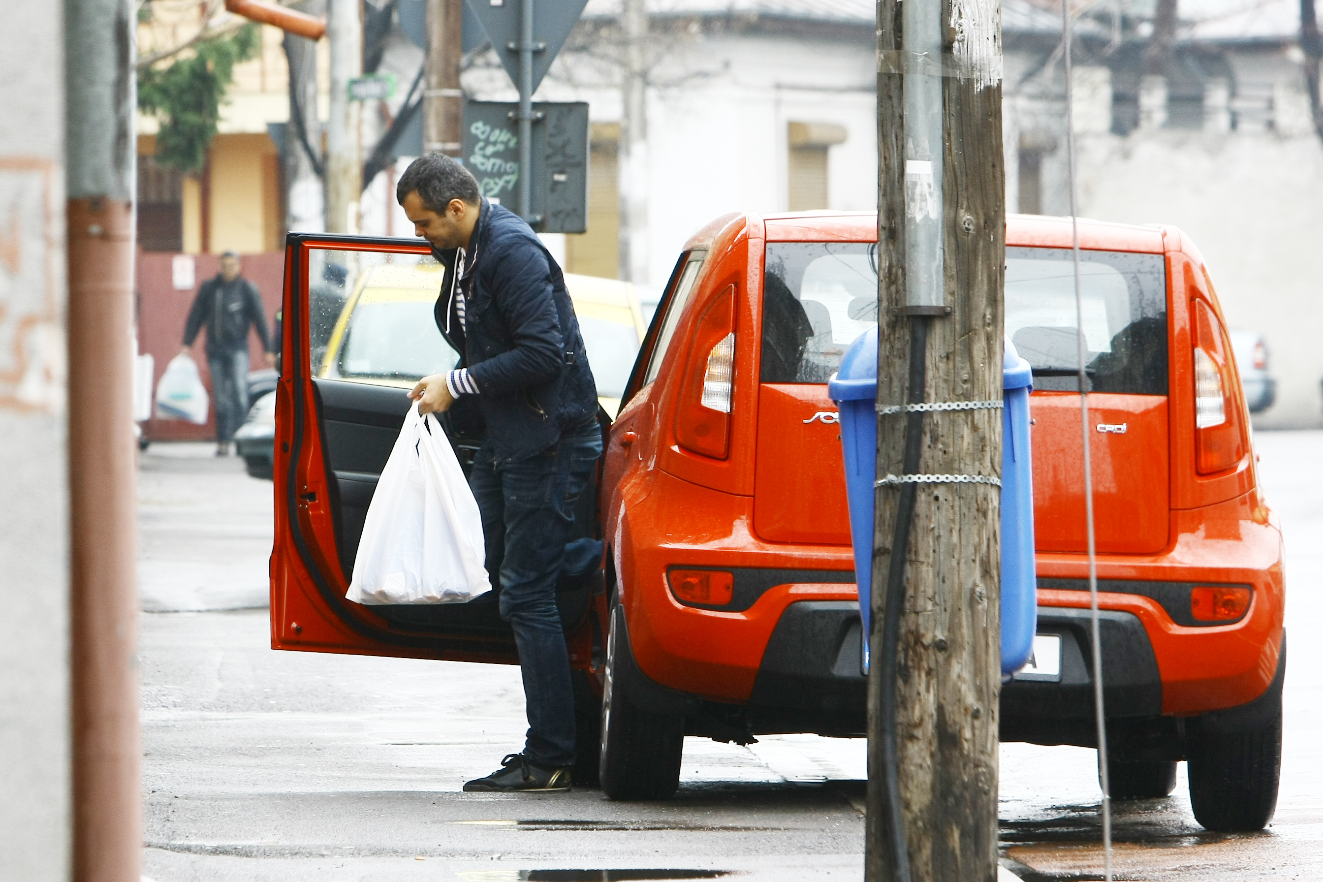 Pana au ajuns acasa, Mihai a avut grija de fiul lui Bahmu ca de ochii din cap