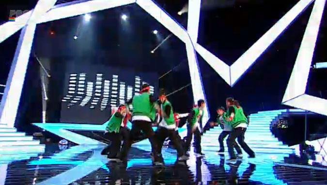 UST FREESTYLERS CREW