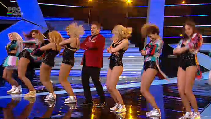 Andra, Smiley si Pavel Bartos