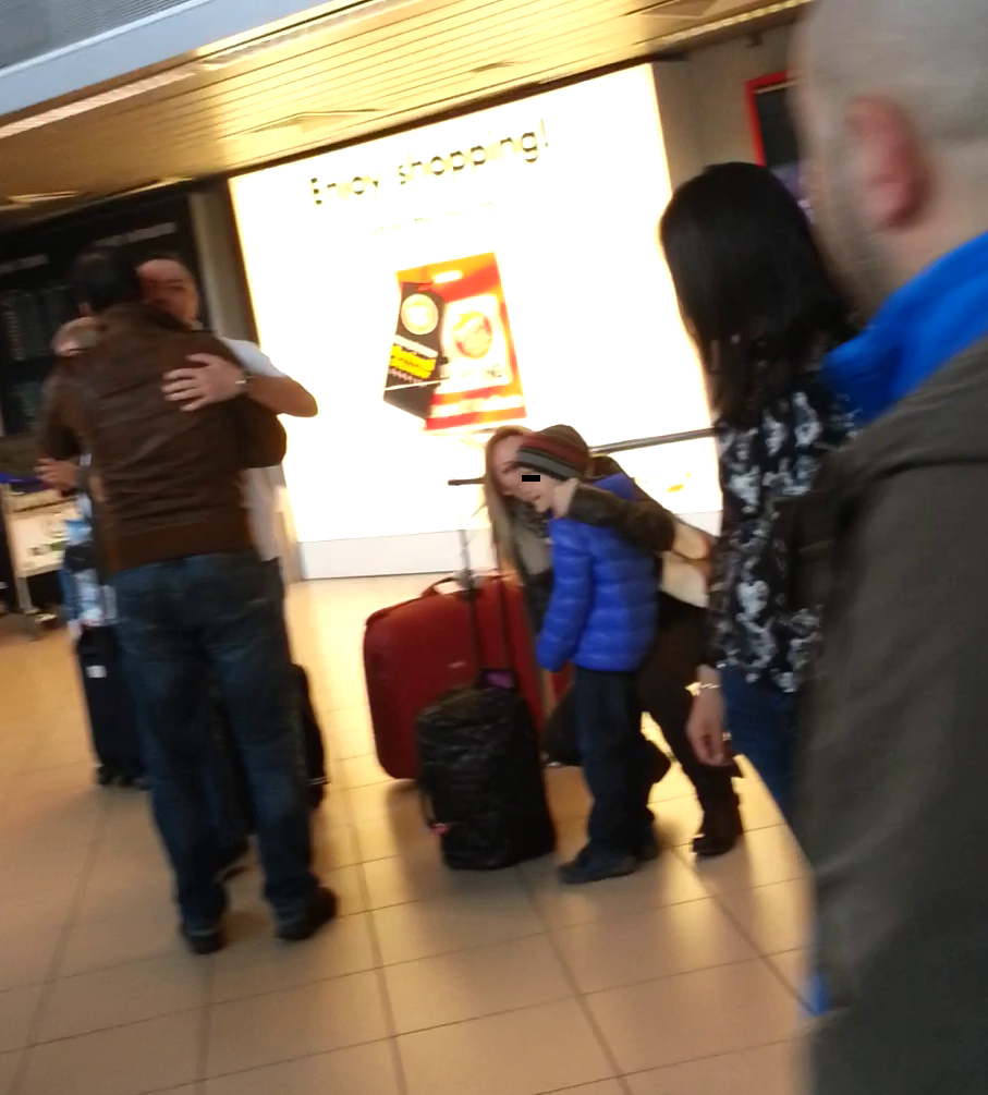 Prietenii fostului prezentator Tv sunt bucurosi la vederea lui