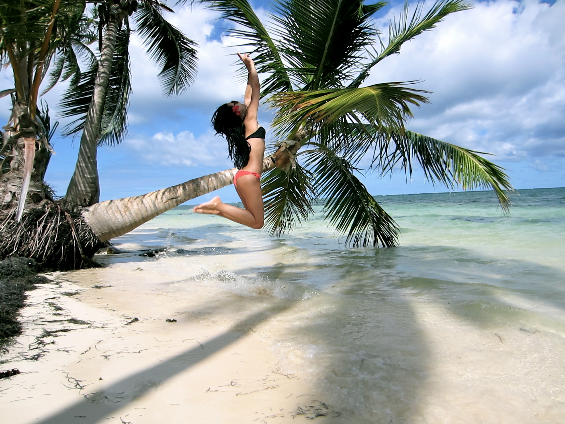 In Republica Dominicana, Corina a petrecut Revelionul si ziua ei de nastere, care e exact pe 31 decembrie