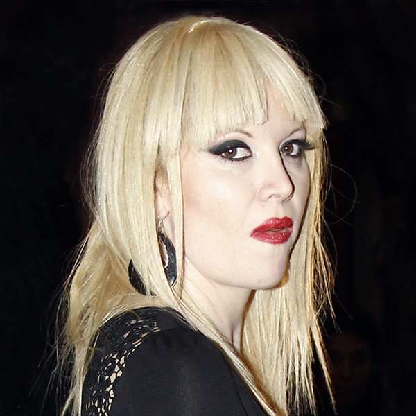 Asa arata Oana Lis atunci cand iese in lume