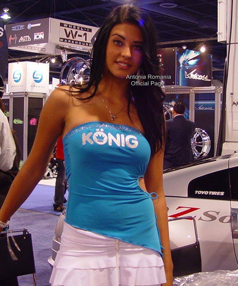 Antonia, pe vremea cand era hostess in America