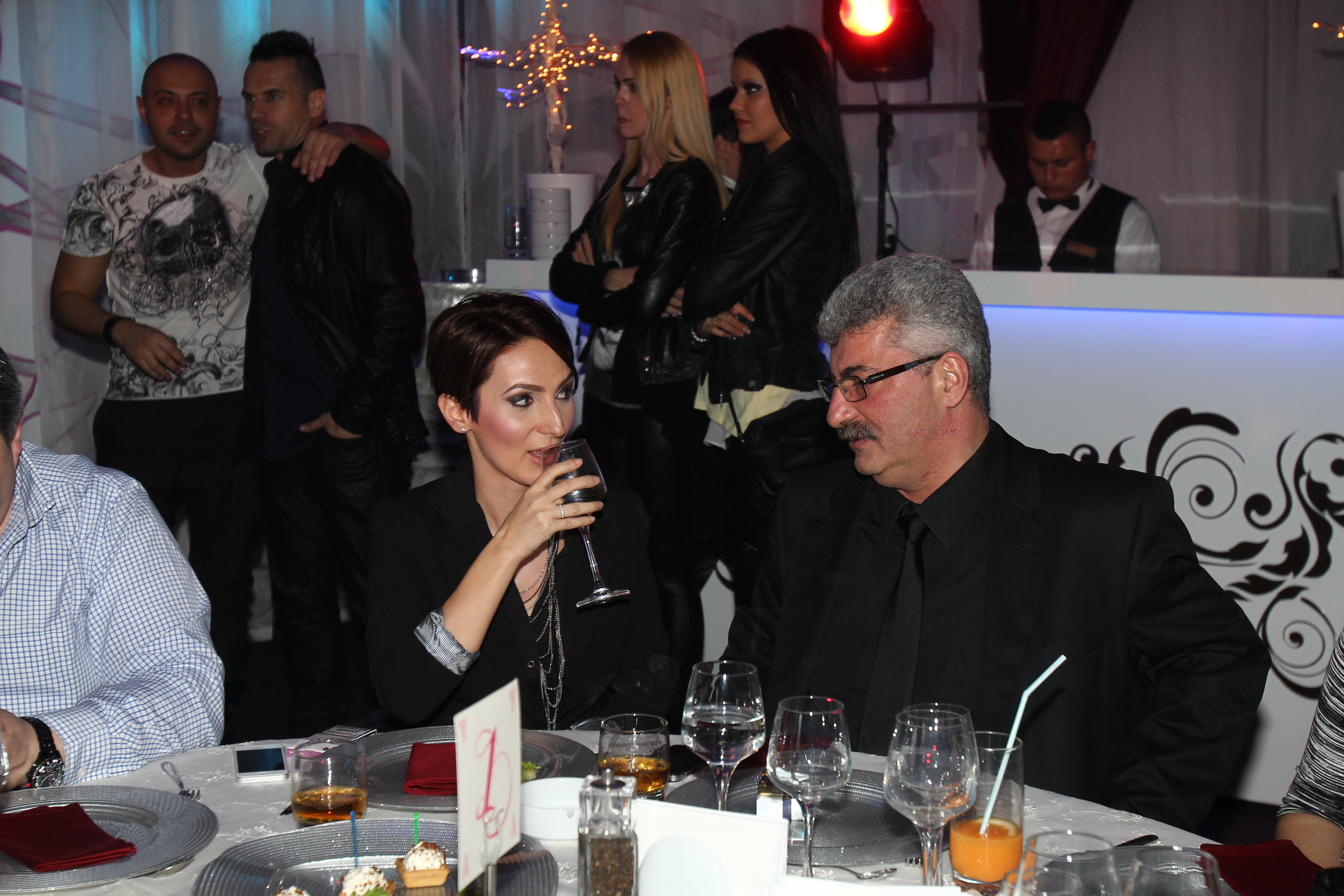 Silviu si Ramona au baut whiski, pe care l-au 