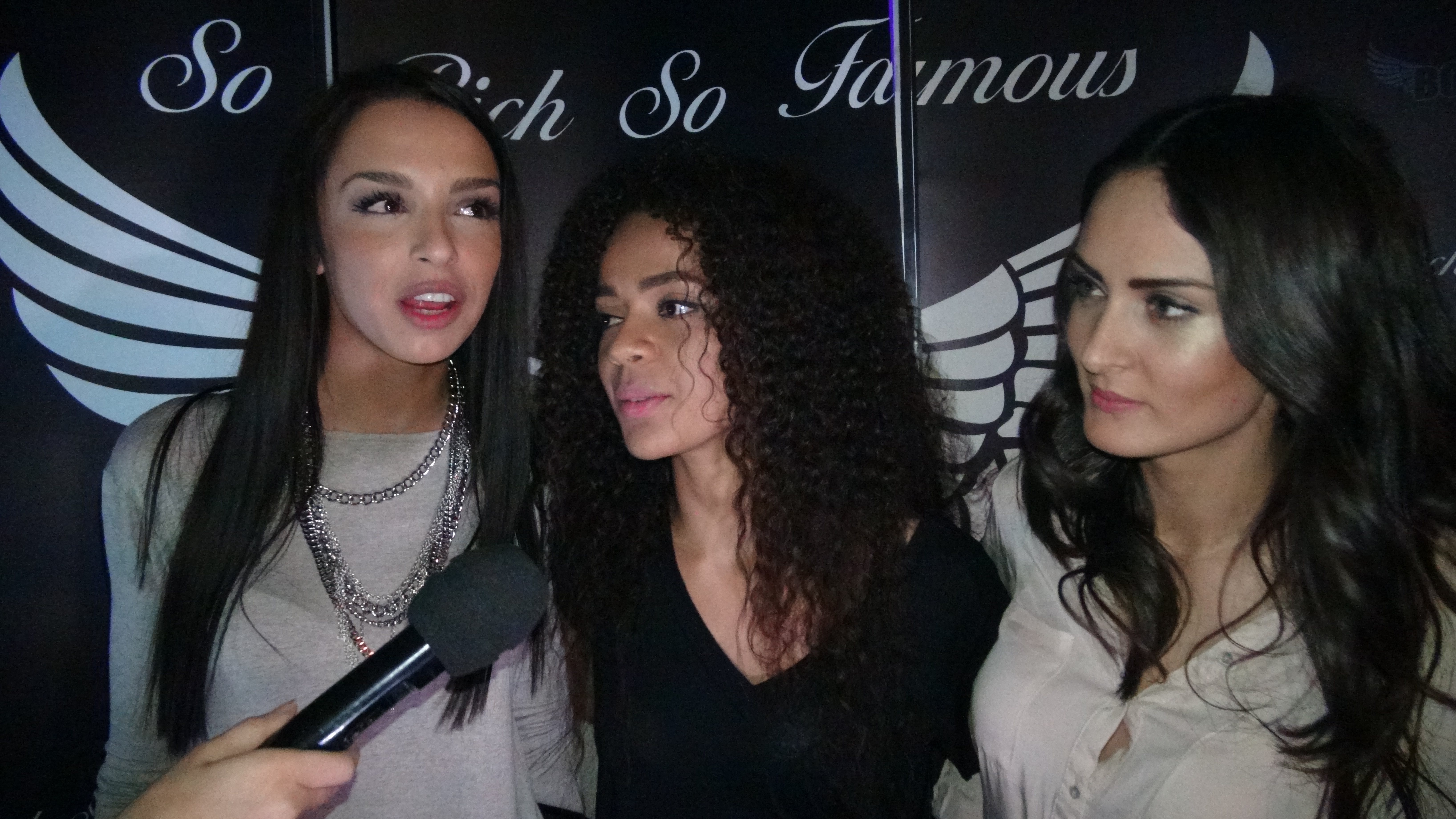 Dupa ce l-au rejectat, fetele au declarat ca... intre ele s-au cuplat