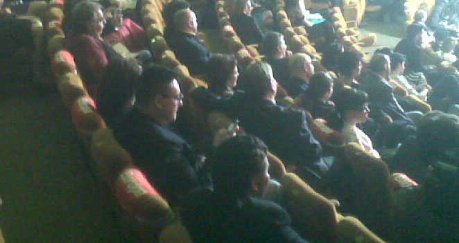 Cand trofeul a ajuns la el, Lucian l-a fotografiat si i l-a trimis imediat Innei