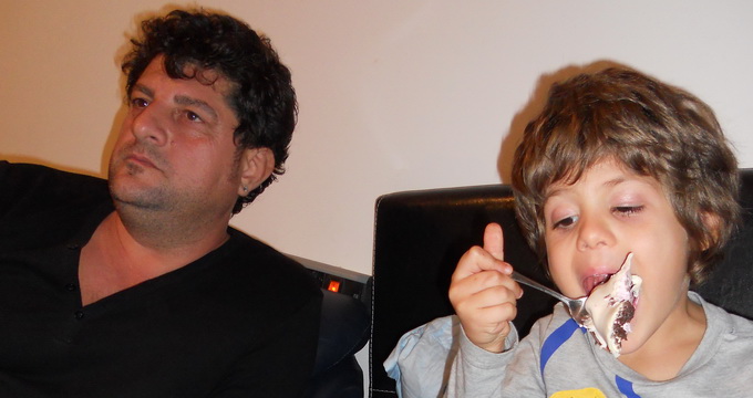 Tavi Colen are o relatie excelenta cu fiul sau, Mario