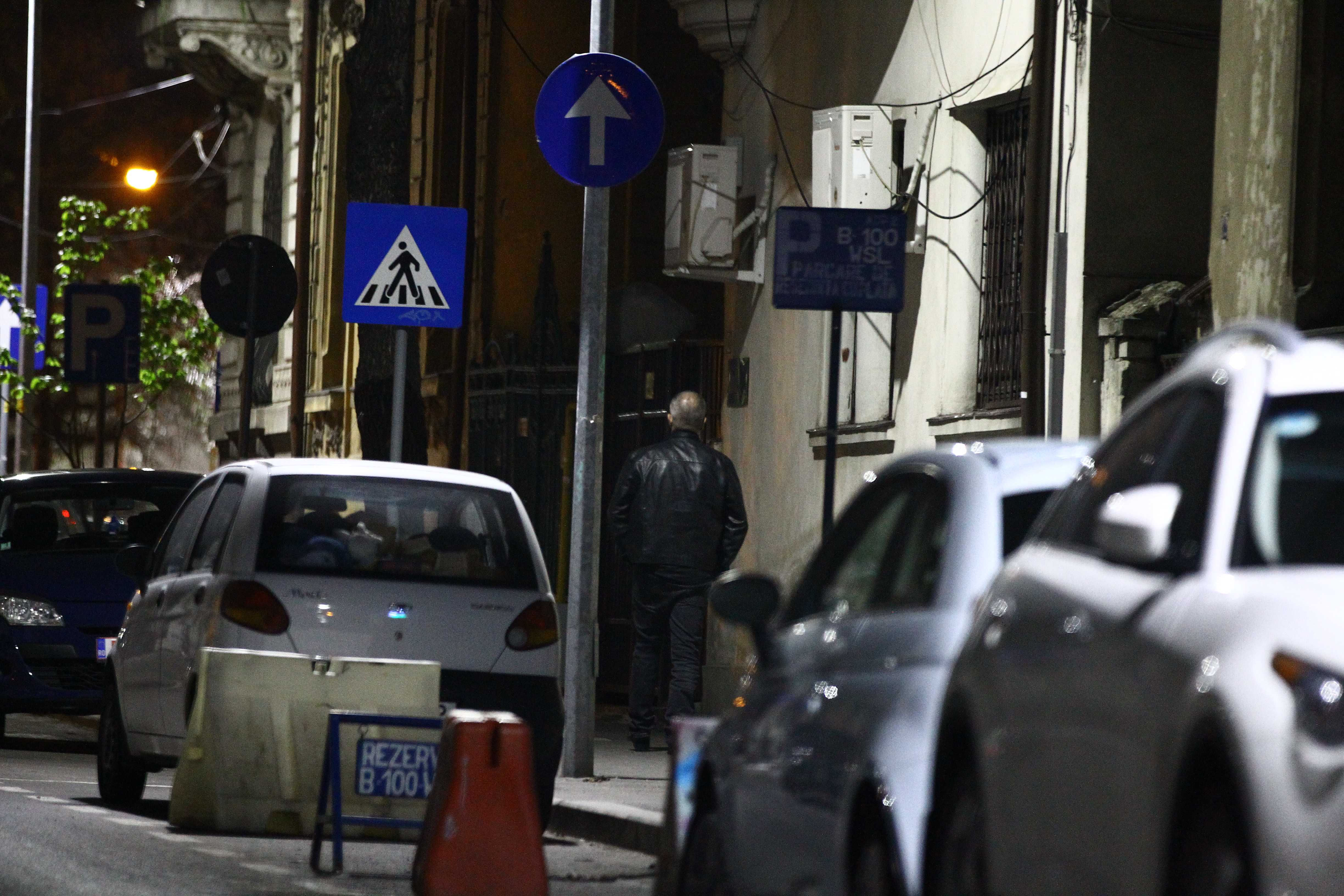 Dupa recital, artistul nu a mers acasa, ci s-a oprit cu gasca la un restaurant