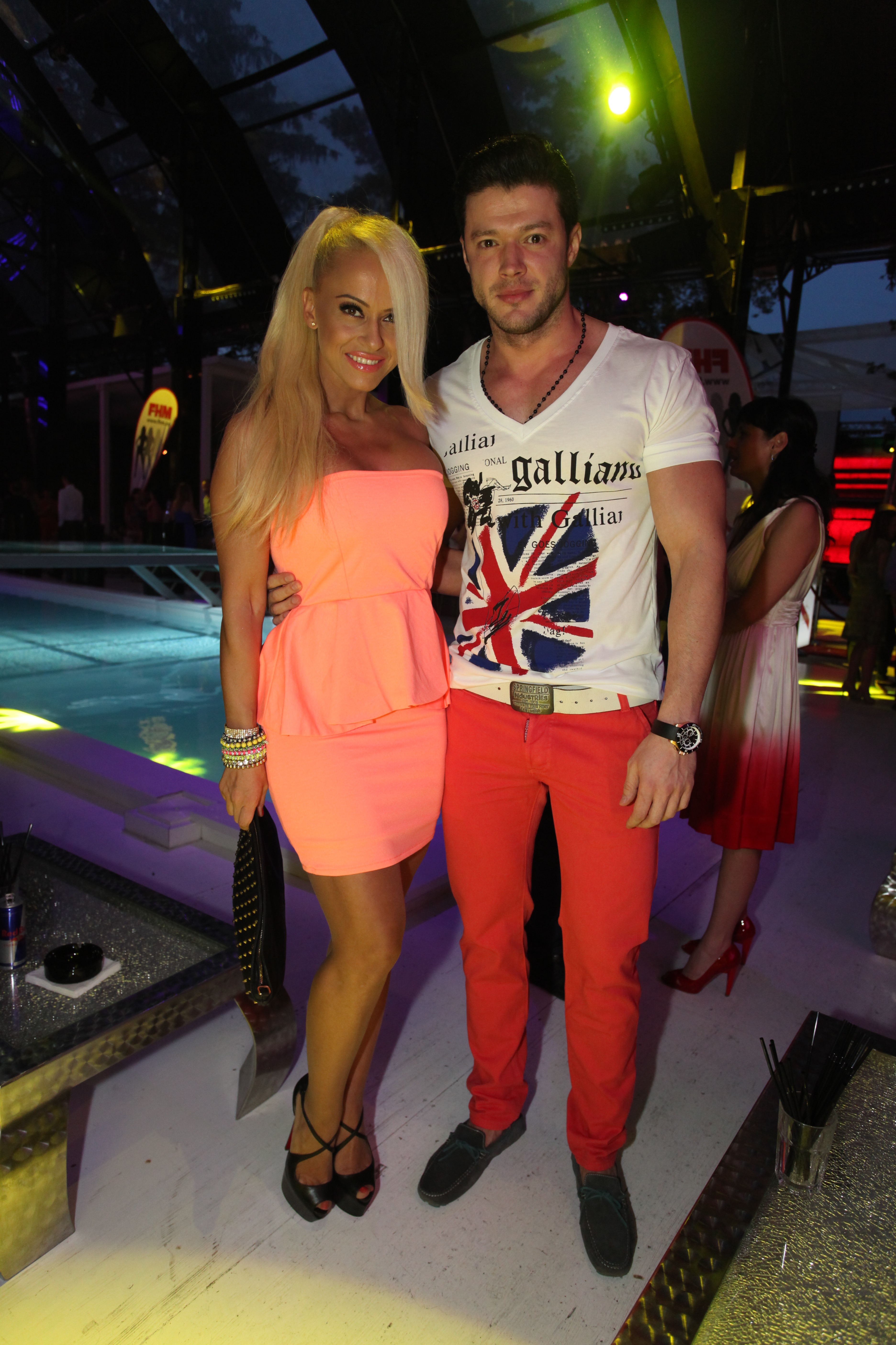 Anda nu rateaza nici o ocazie de a-l ironiza pe barbatul cu care s-a iubit timp de sase ani, Victor Slav