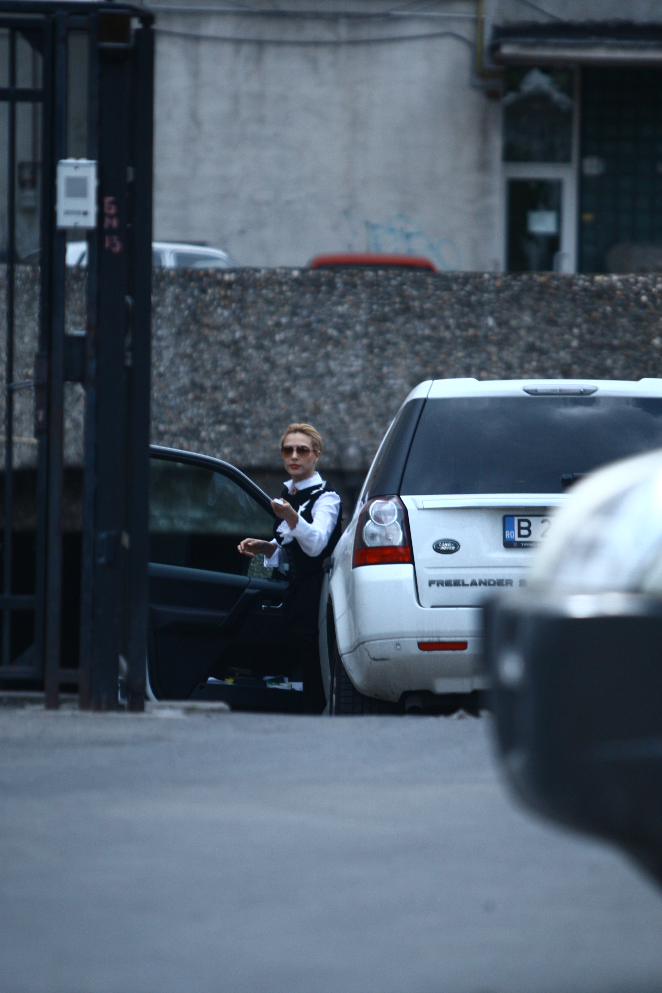 Asa arata Iulia cand ajunge la sala de sport si, probabil, tot asa cand o paraseste