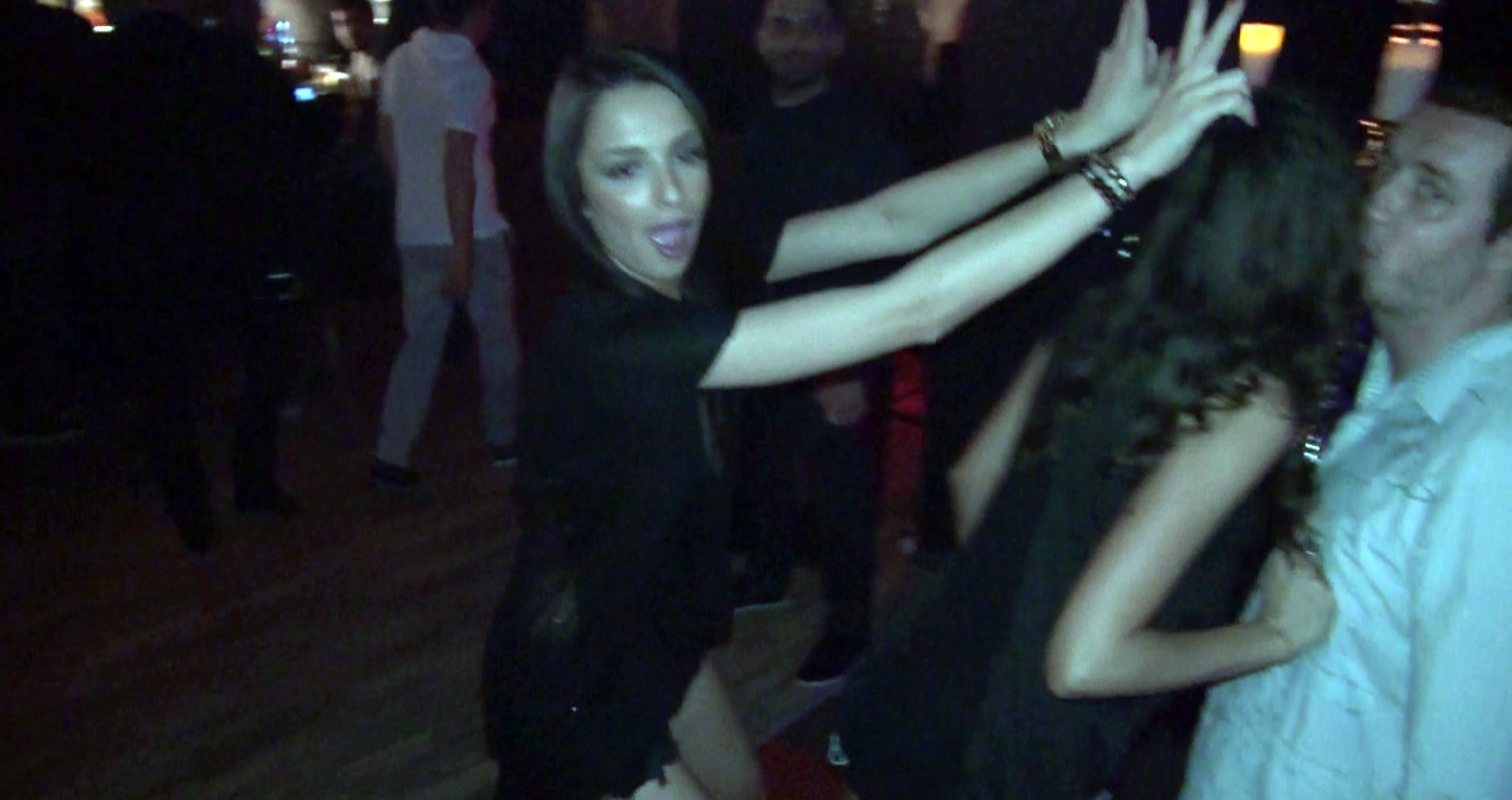 Fotomodelele au incins atmosfera in club