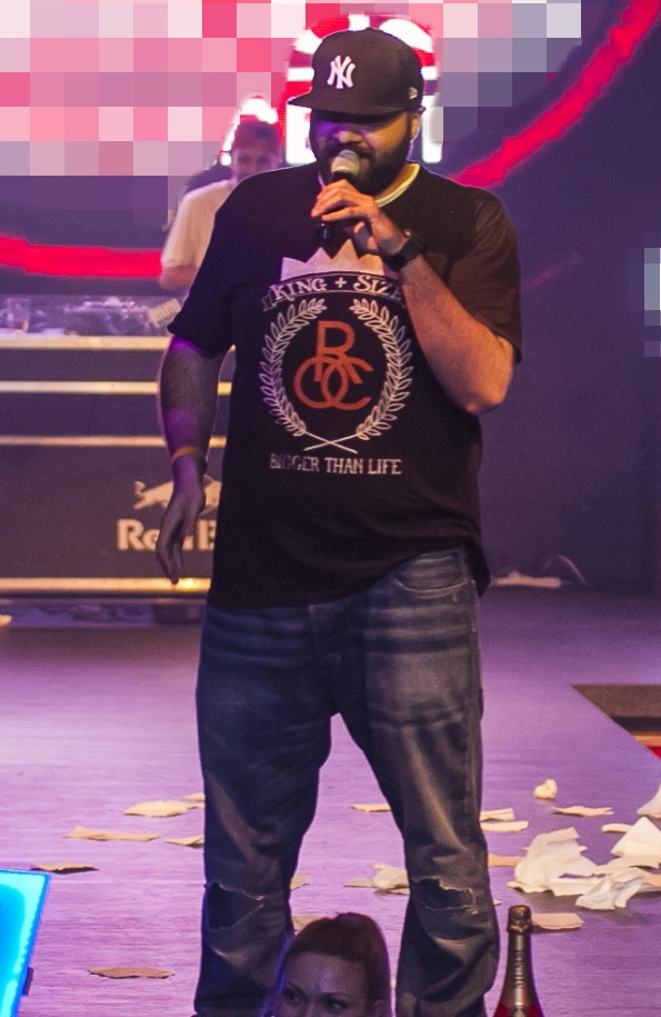 dupa o pauza de doua luni, Grasu a urcat pe scena cu cateva kilograme bune mai slab