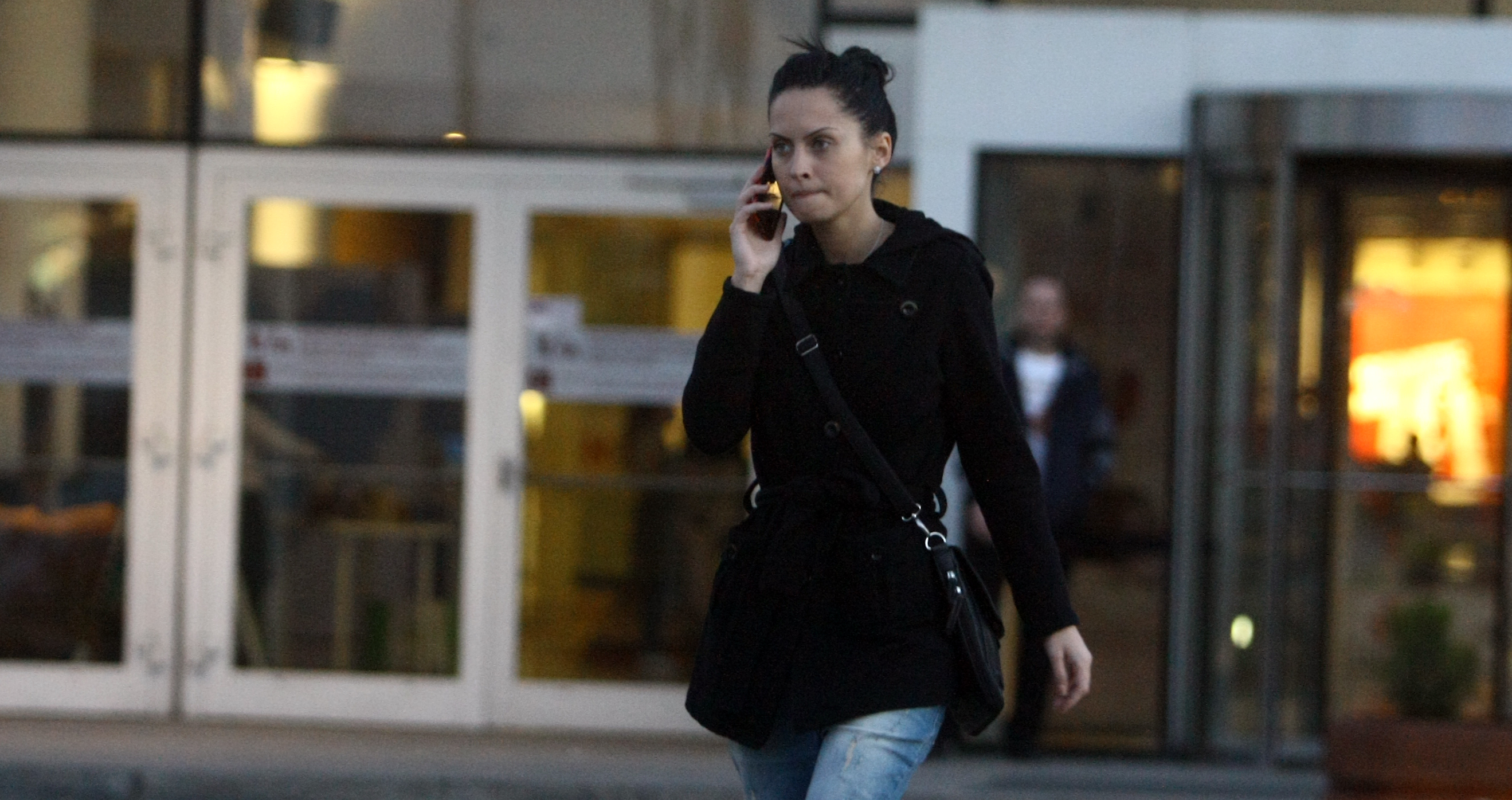 In viata de zi cu zi, Eleni nu seamana deloc cu cea din reviste