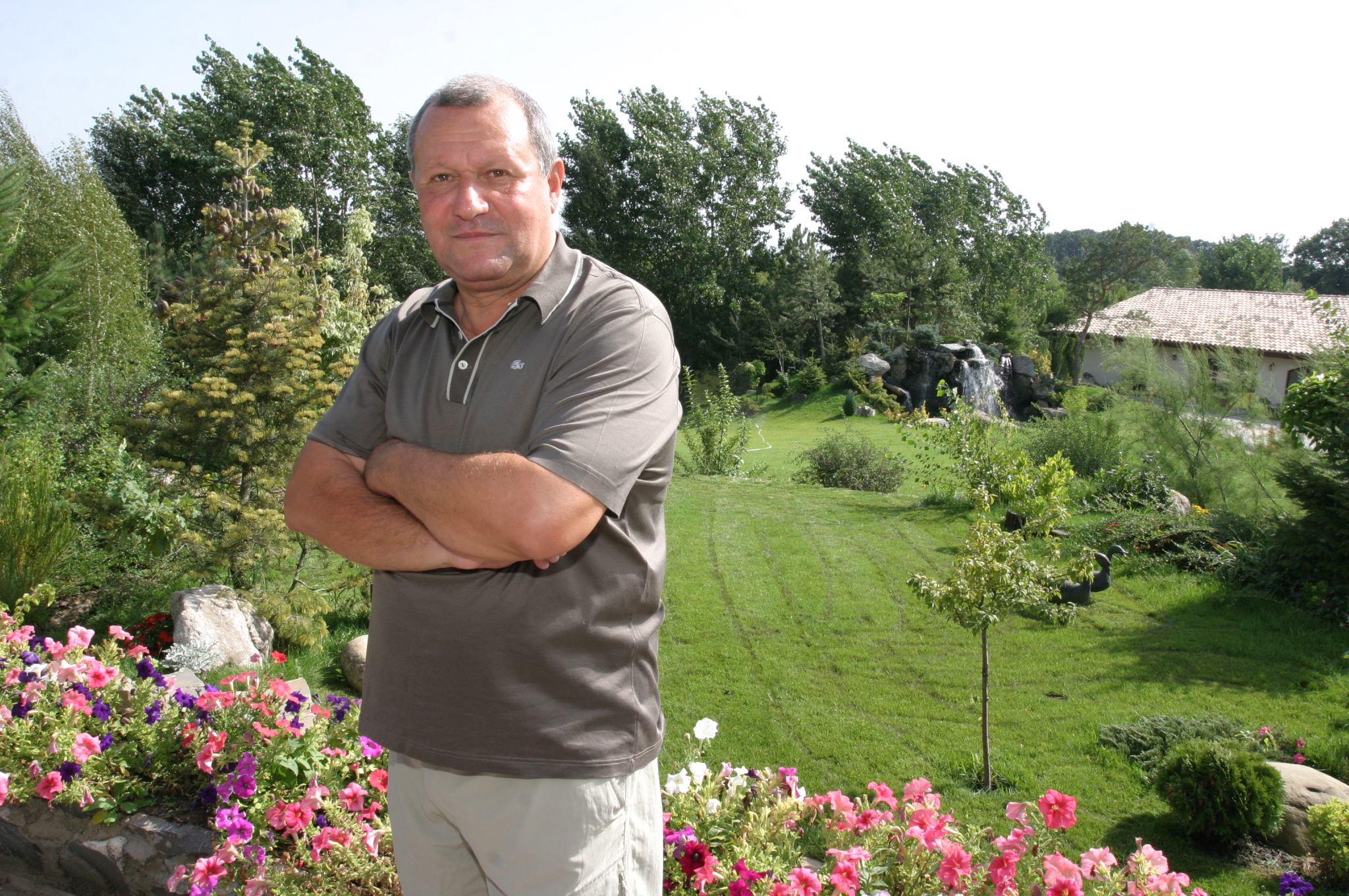 Tantareanu este hotarat sa se implice in bunastarea nepotilor, fie ei si din afara mariajului