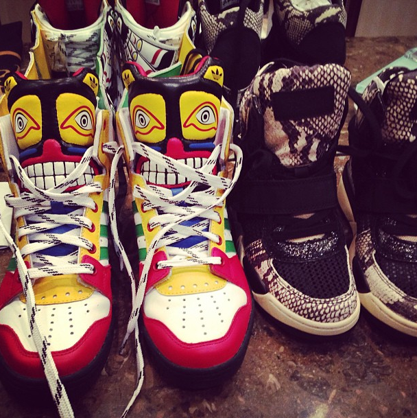 Delia are o adevarata colectie de pantofi sport
