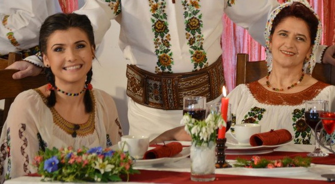 Vasilica, alaturi de mama sa