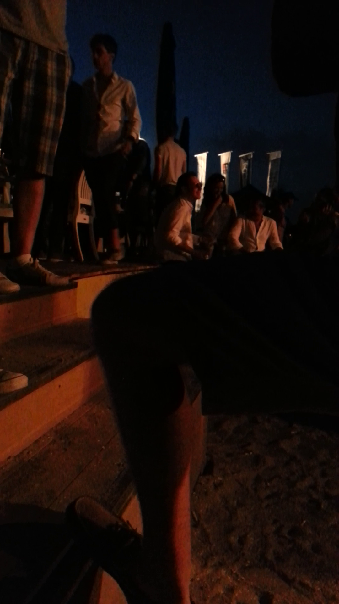 Andrei a stat din petrecere in petrecere