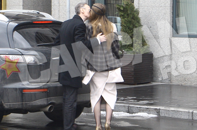 Iulia si Mihai au pecetluit divortul cu un sarut, semn ca au lasat o poarta deschisa spre impacare