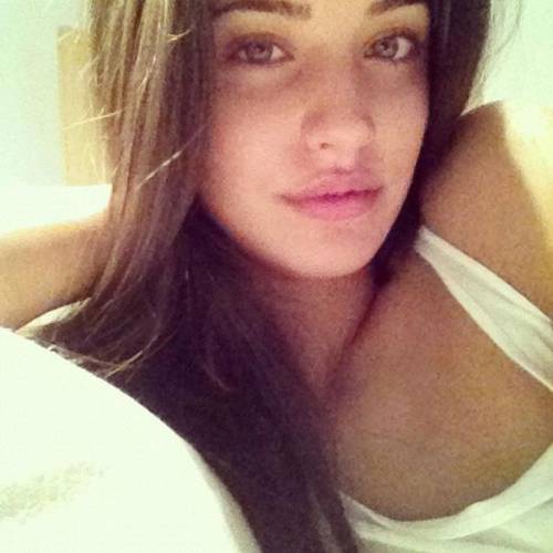 Asa arată Antonia la primele ore ale diminetii