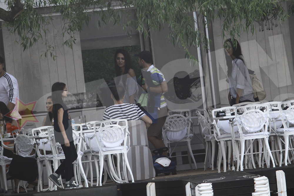 Dupa cum se poarta, doar una dintre gemene pare sa fie pe placul lui Dani