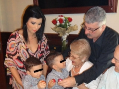 O zi mai tarziu, Adriana s-a intors in bratele fostului sot si au sarbatorit din plin impacarea