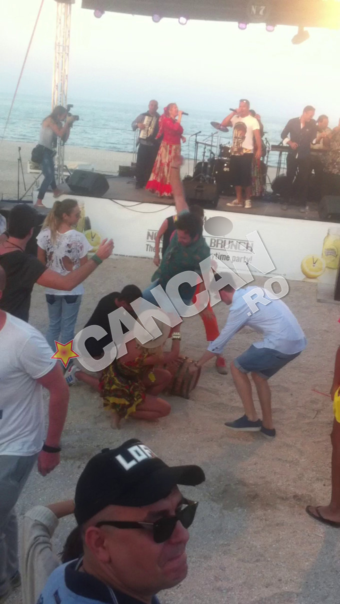 Iar Razvan, in nisip a aterizat!