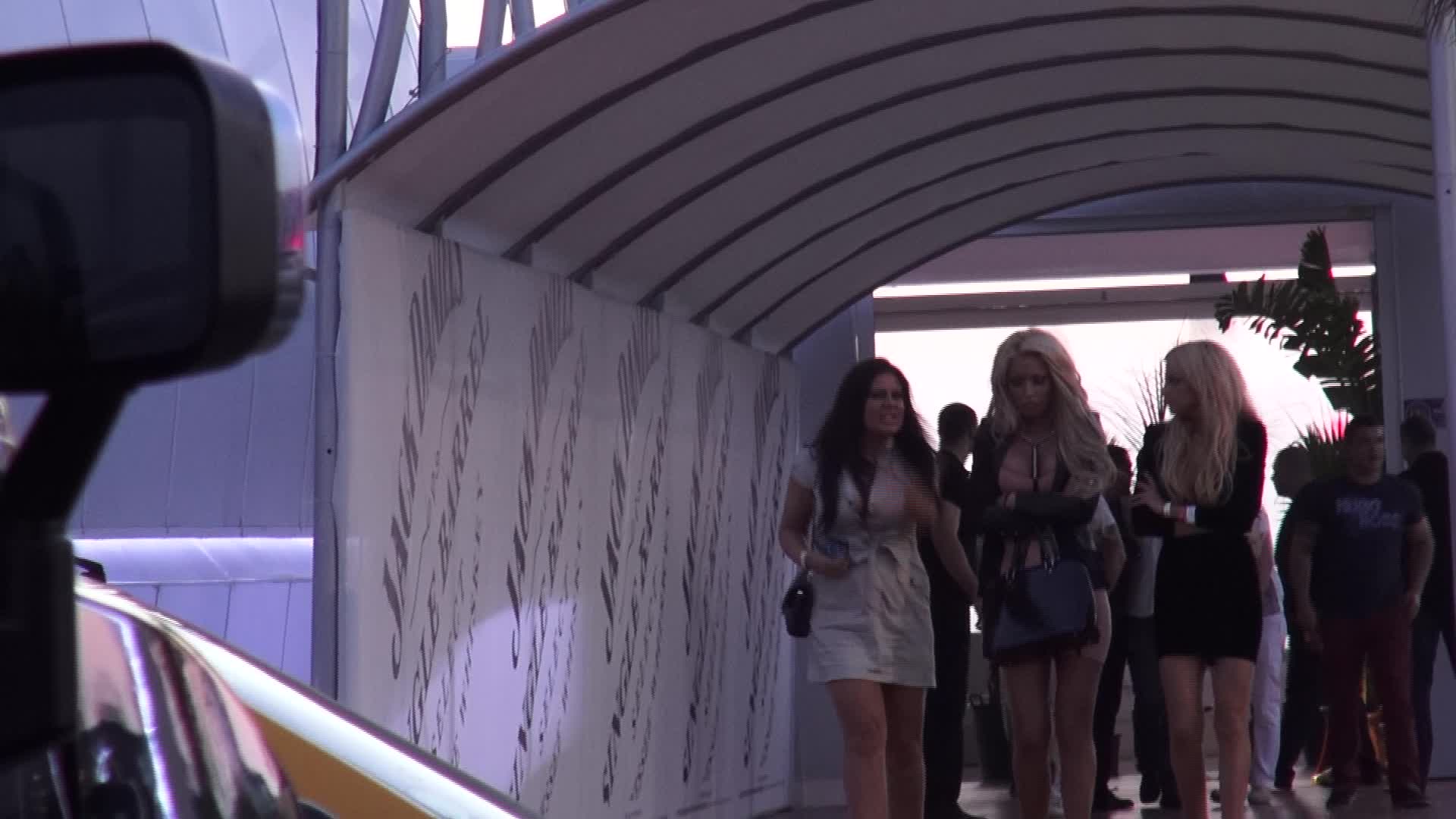 Sanziana a plans toata seara pe umarul Loredanei, care a reusit sa o calmeze spre dimineata