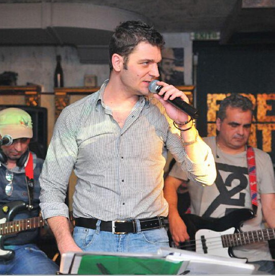 Marian pregateste o revenire pe piata muzicala cu un proiect solo