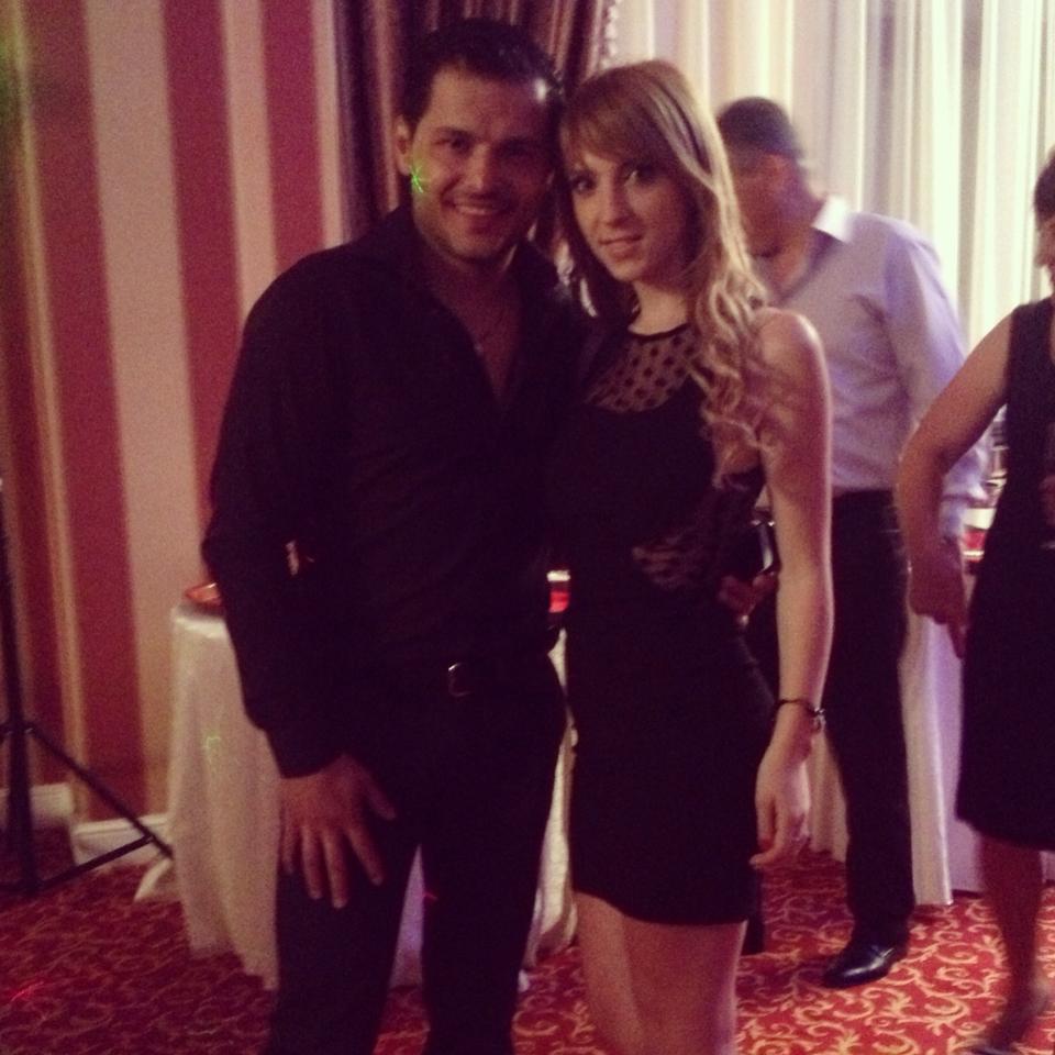 Desi a depasit de mult varsta majoratului, Liviu Varciu nu s-a aratat deranjat sa o insoteasca pe domnisoara la o aniversare a 18 de primaveri