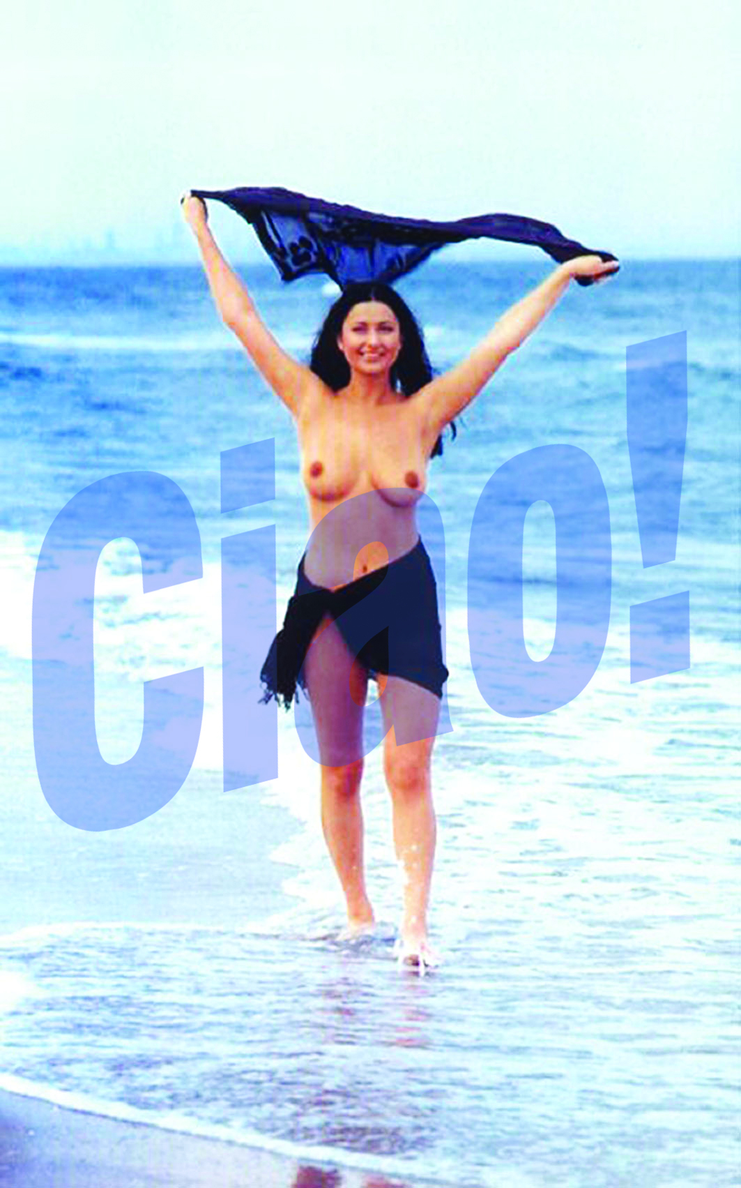 In 2000, Cristea facea furori pe plaja, etalandu-si sanii si trupul de sirena