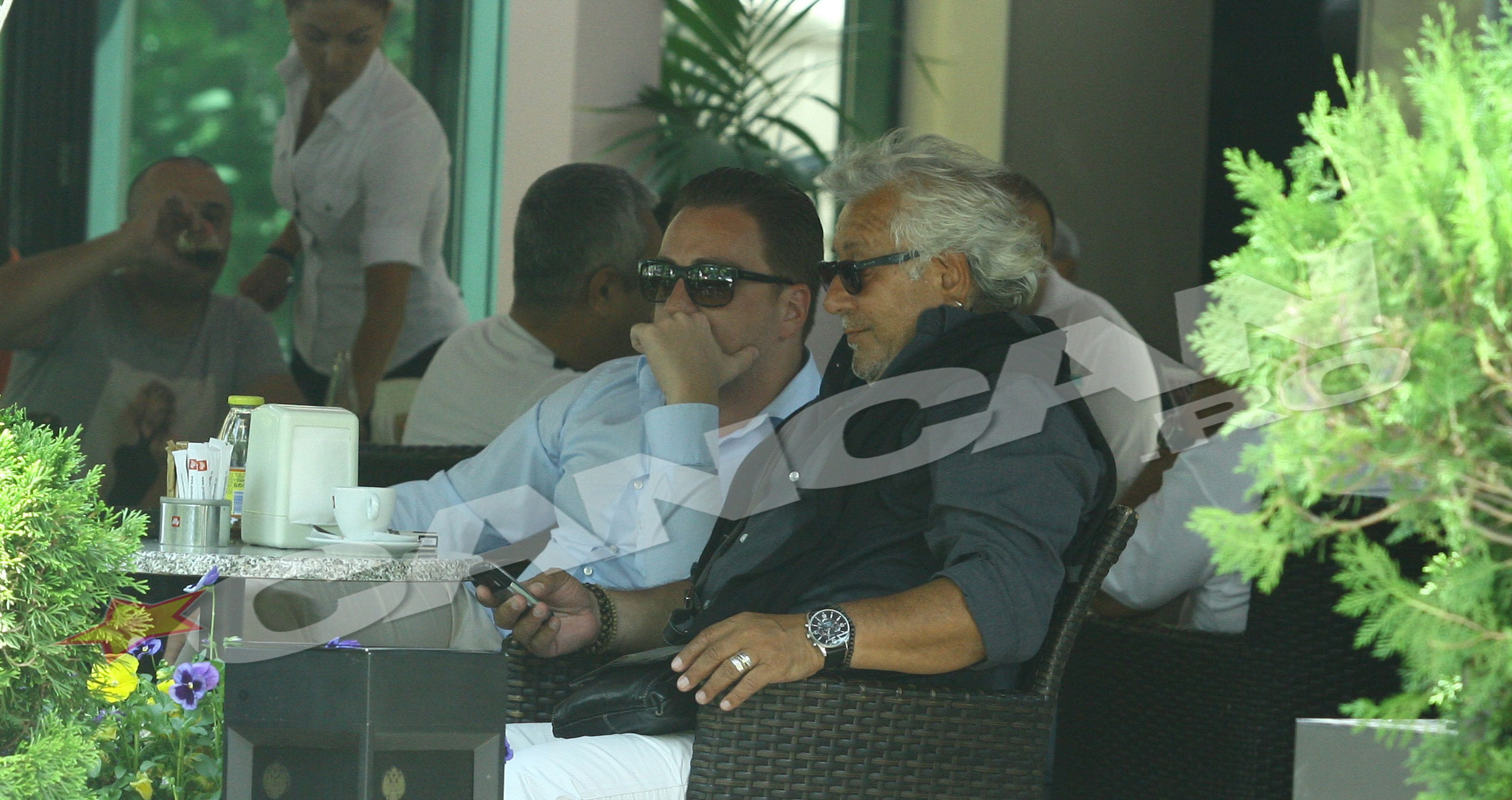 La terasa, artistul a fost foarte activ