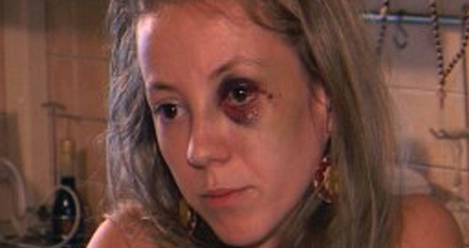 In urma cu cativa ani, Larisa a fost batuta crunt de Marian