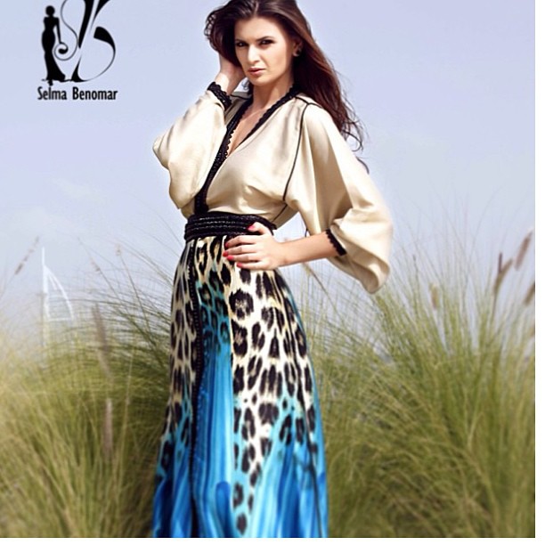 Ramona a incasat 10.000 de euro pentru o singura sedinta foto