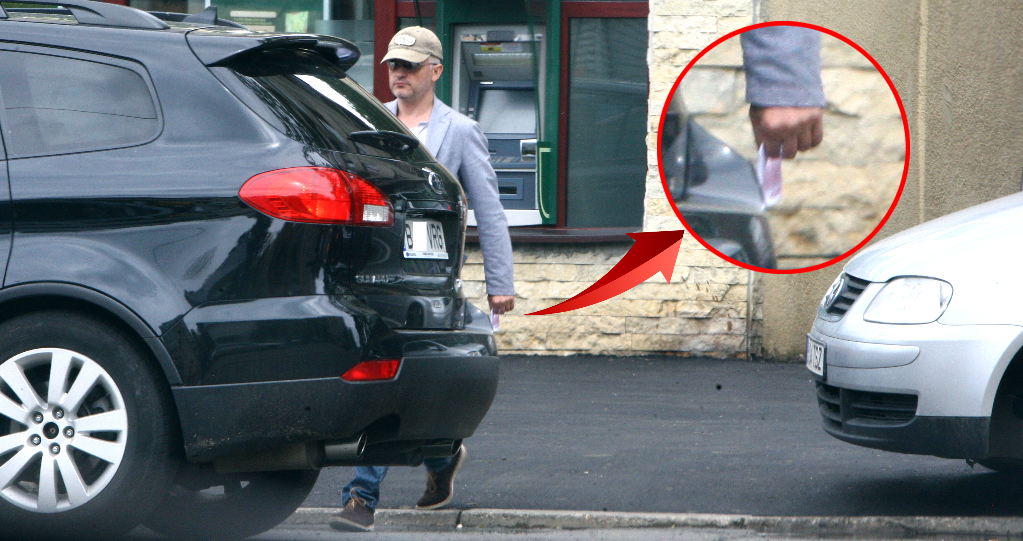 Virgin Iantu se indreapta spre masina cu biletul de la Loto in mana