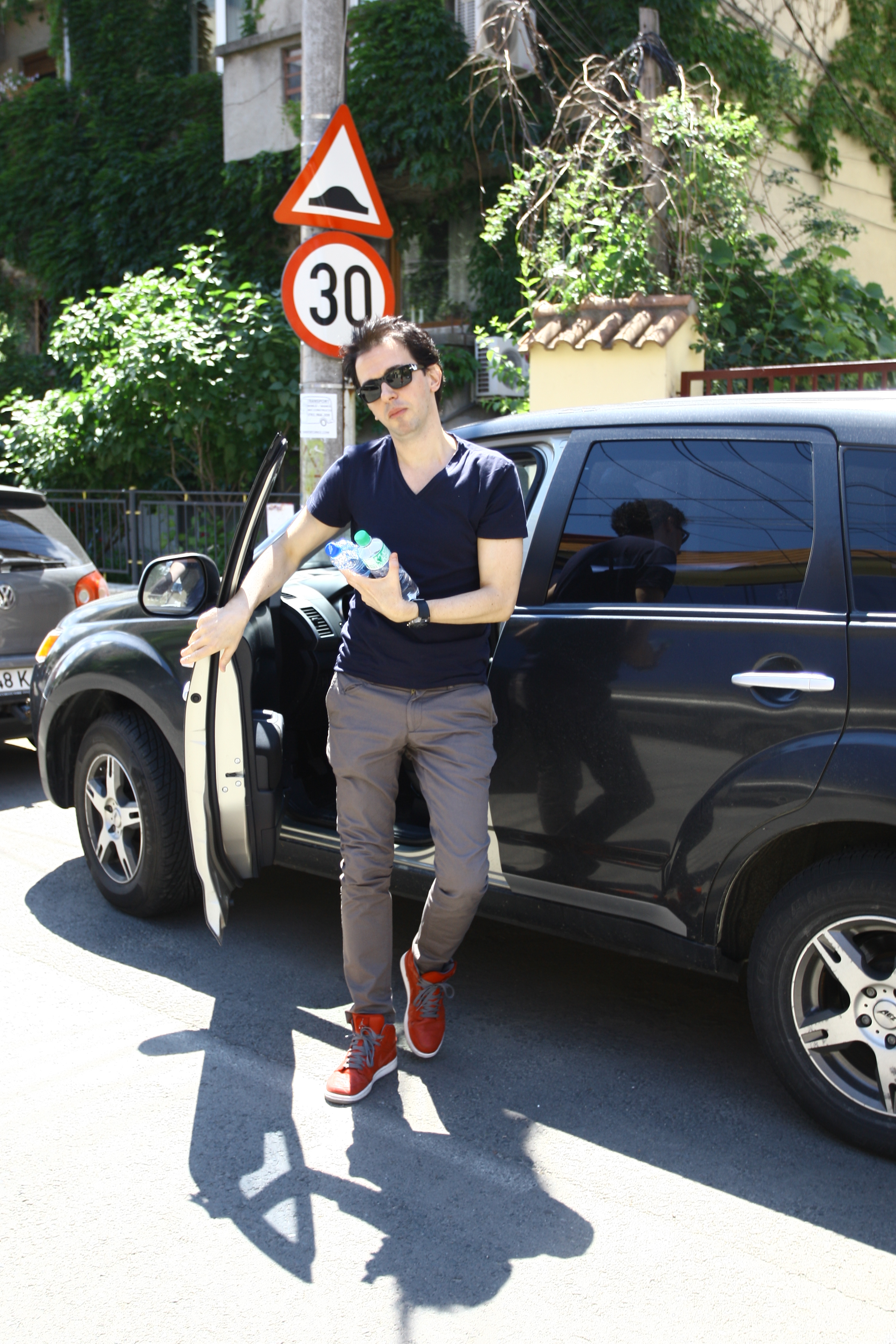 Pe langa iubit, Keo ii este si producator Andreei Balan